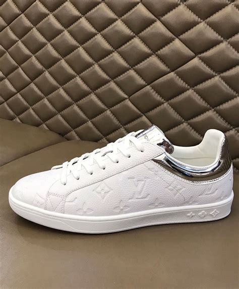 white louis vuitton sneakers men's.